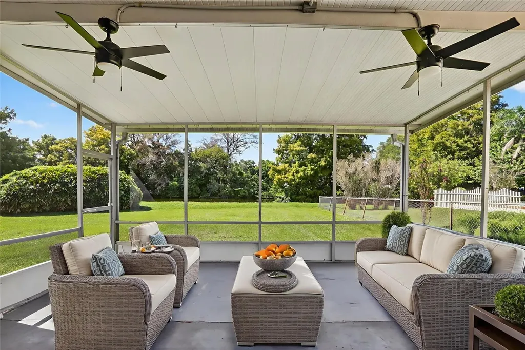 832 Thalia Drive Orlando FL 32807