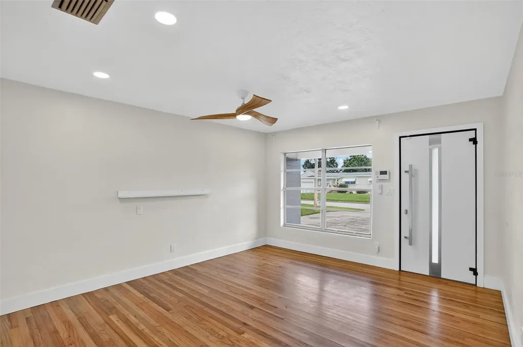 832 Thalia Drive Orlando FL 32807