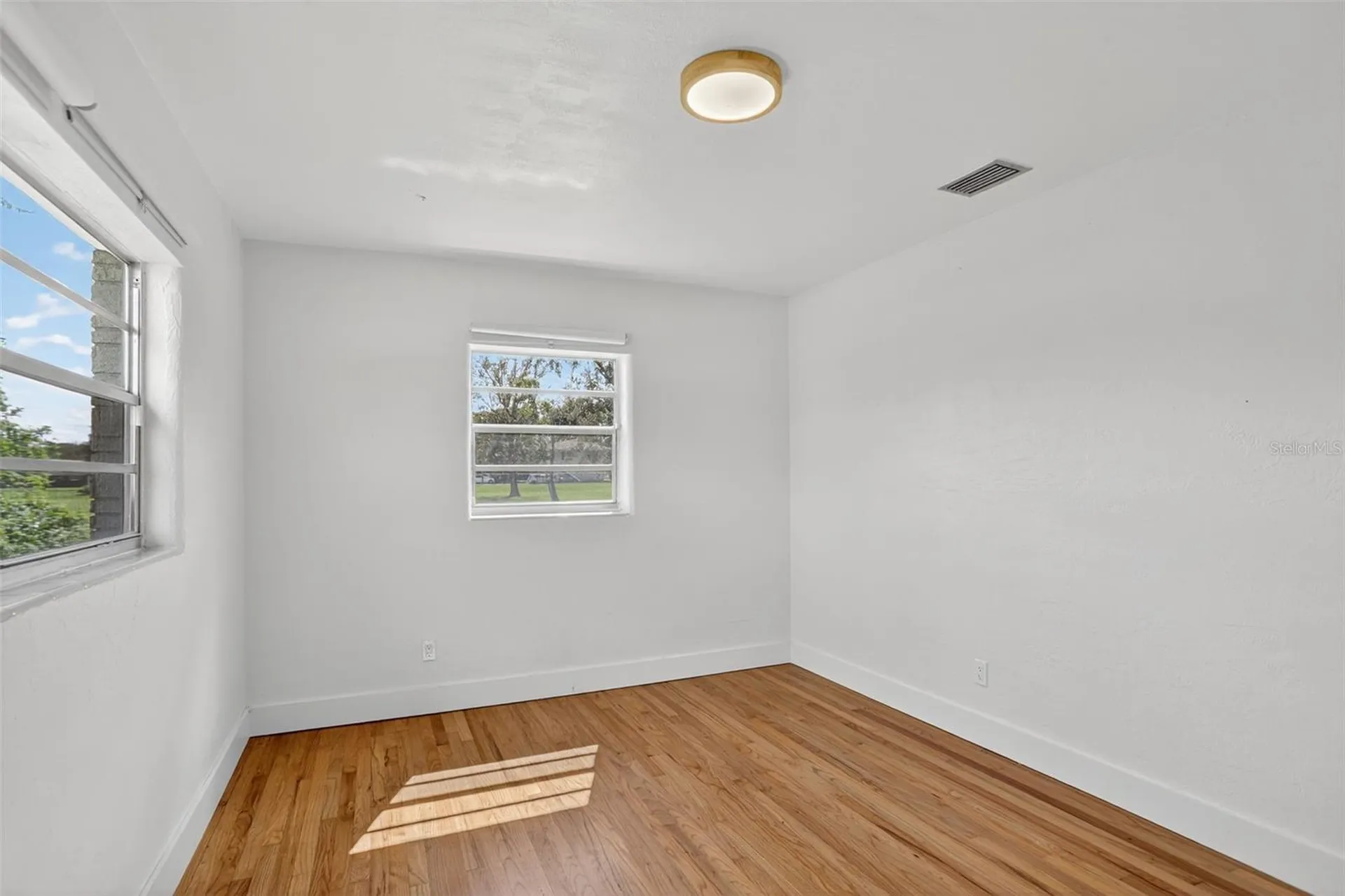 832 Thalia Drive Orlando FL 32807