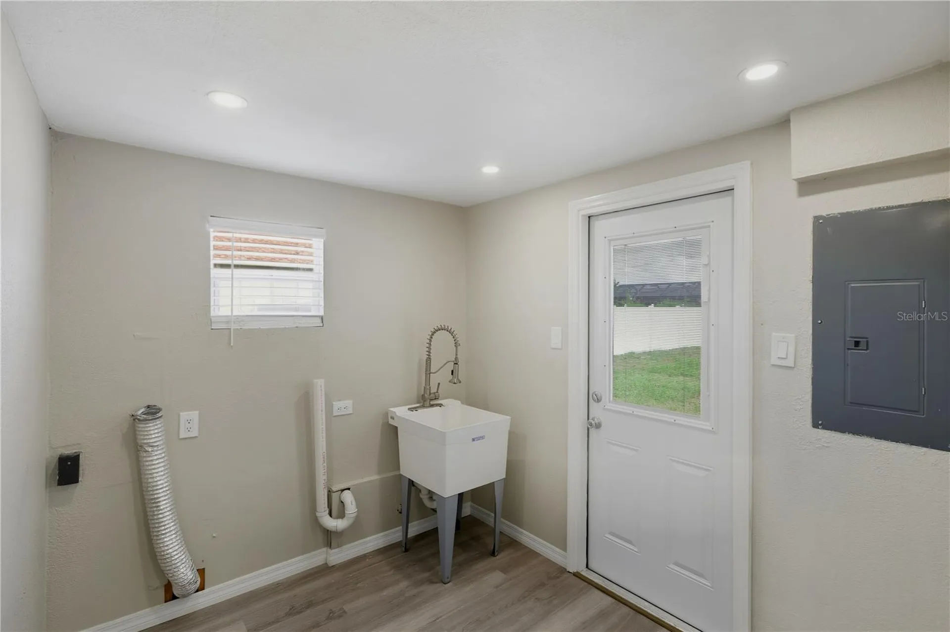 185 Salem Avenue NW Port Charlotte FL 33952