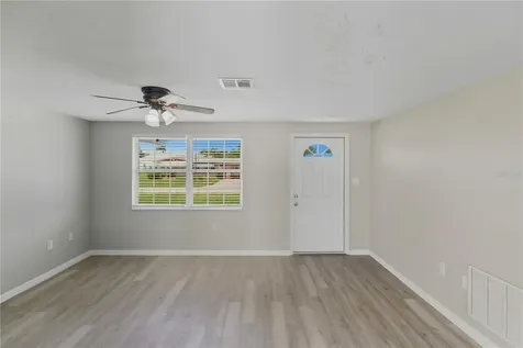 185 Salem Avenue NW Port Charlotte FL 33952