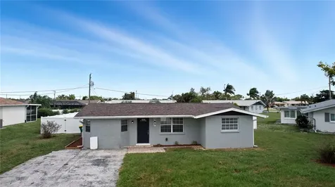 185 Salem Avenue NW Port Charlotte FL 33952