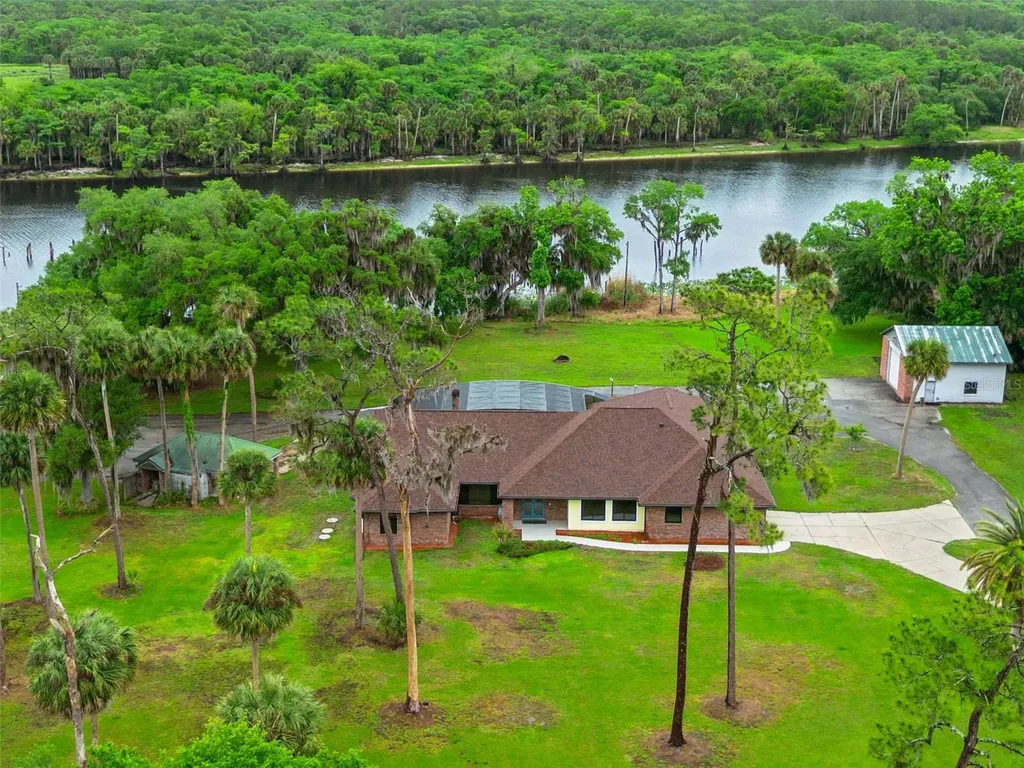 2565 E Osceola Road Geneva FL 32732