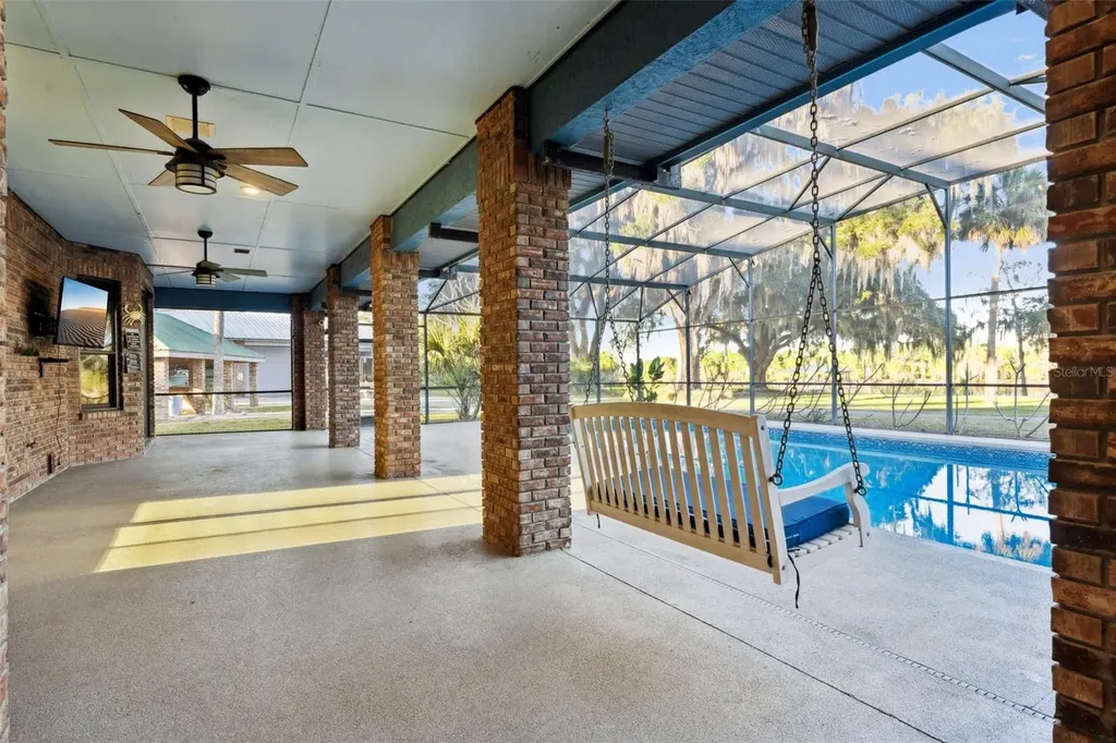 2565 E Osceola Road Geneva FL 32732