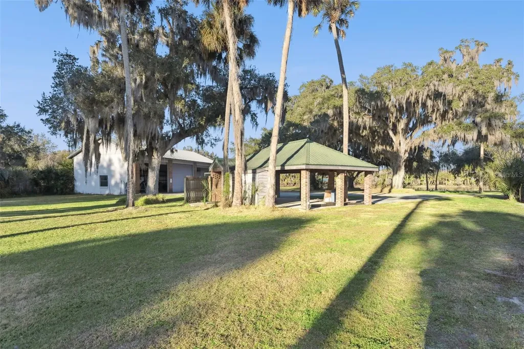 2565 E Osceola Road Geneva FL 32732