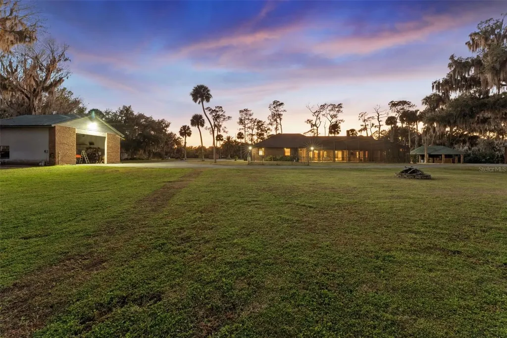 2565 E Osceola Road Geneva FL 32732