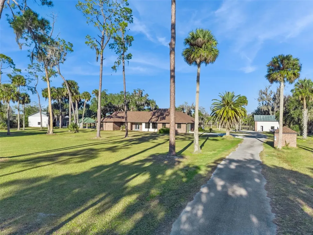 2565 E Osceola Road Geneva FL 32732