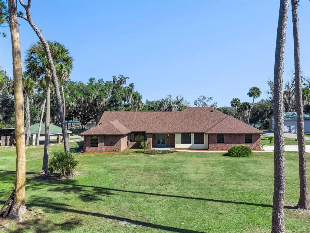 2565 E Osceola Road Geneva FL 32732