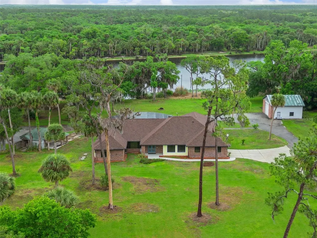 2565 E Osceola Road Geneva FL 32732