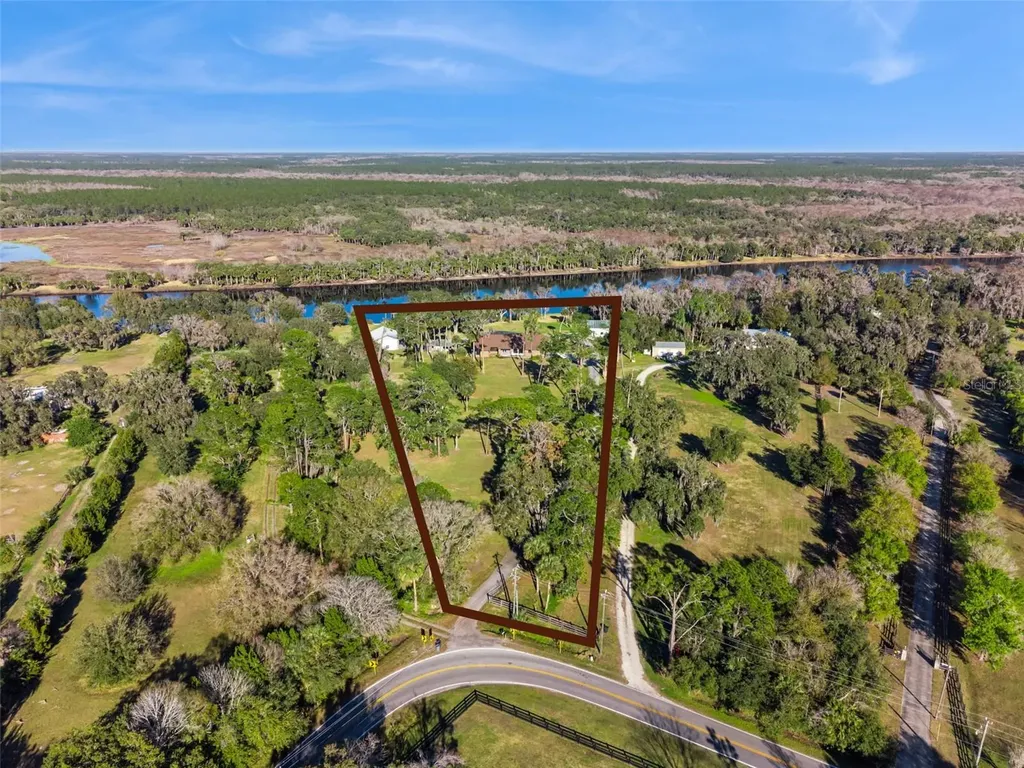 2565 E Osceola Road Geneva FL 32732