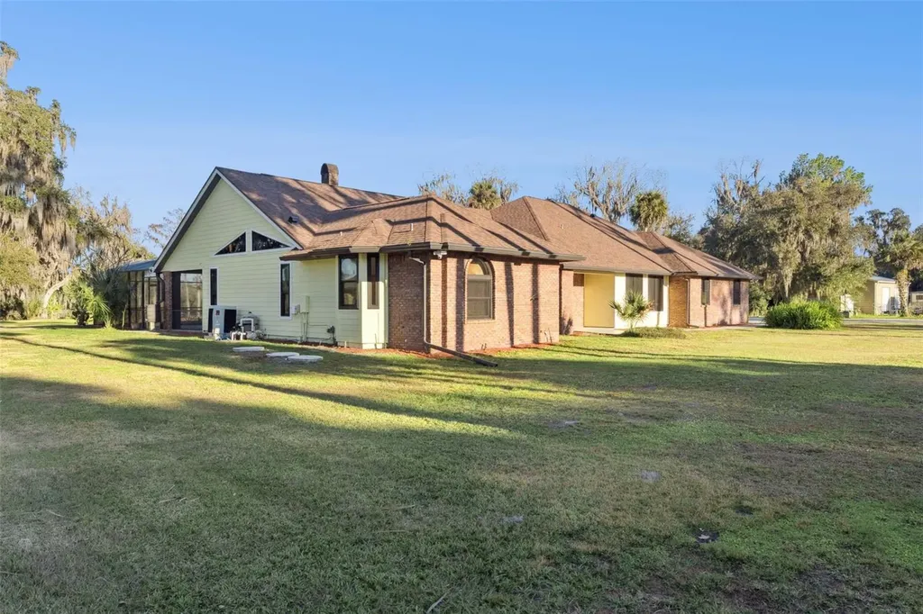 2565 E Osceola Road Geneva FL 32732