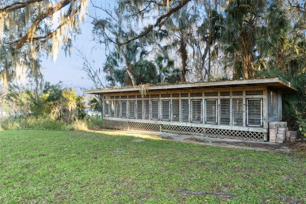 2565 E Osceola Road Geneva FL 32732