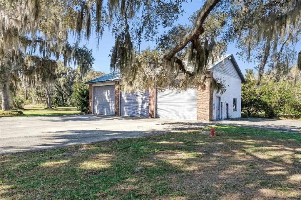 2565 E Osceola Road Geneva FL 32732