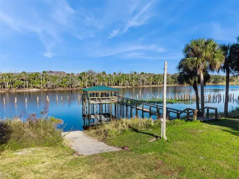 2565 E Osceola Road Geneva FL 32732