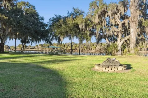 2565 E Osceola Road Geneva FL 32732