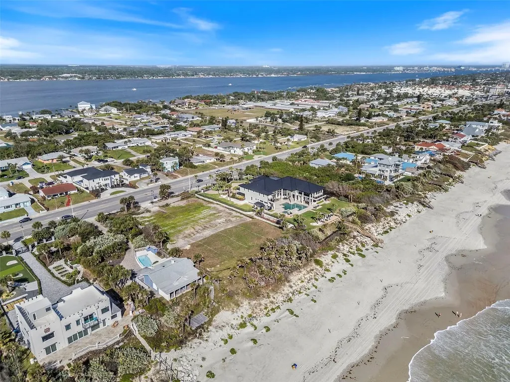 2825 S Atlantic Avenue Daytona Beach FL 32118