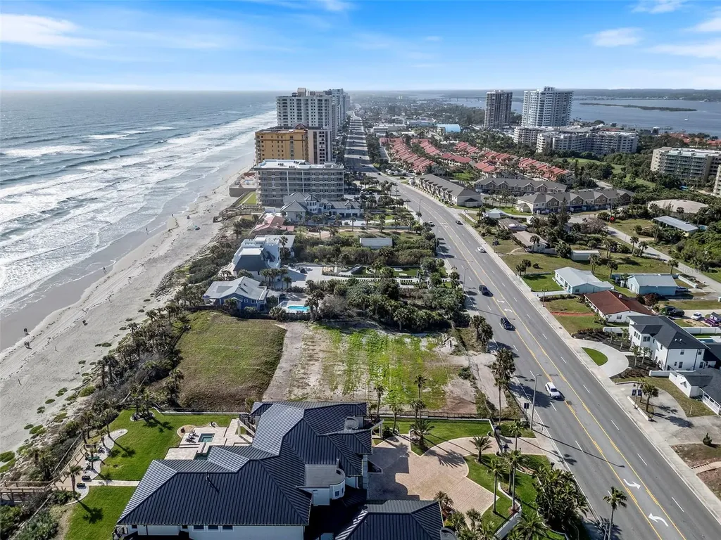 2825 S Atlantic Avenue Daytona Beach FL 32118