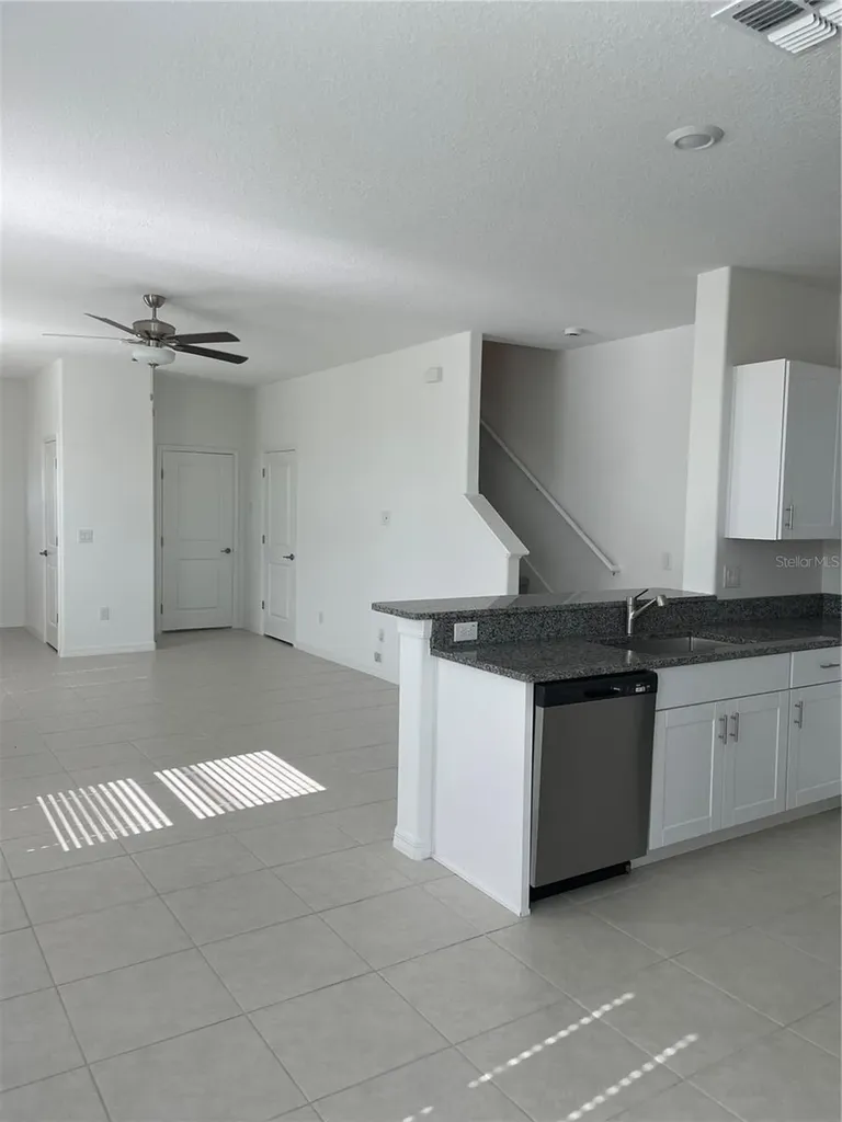 32077 Powderpuff Mimosa San Antonio FL 33576