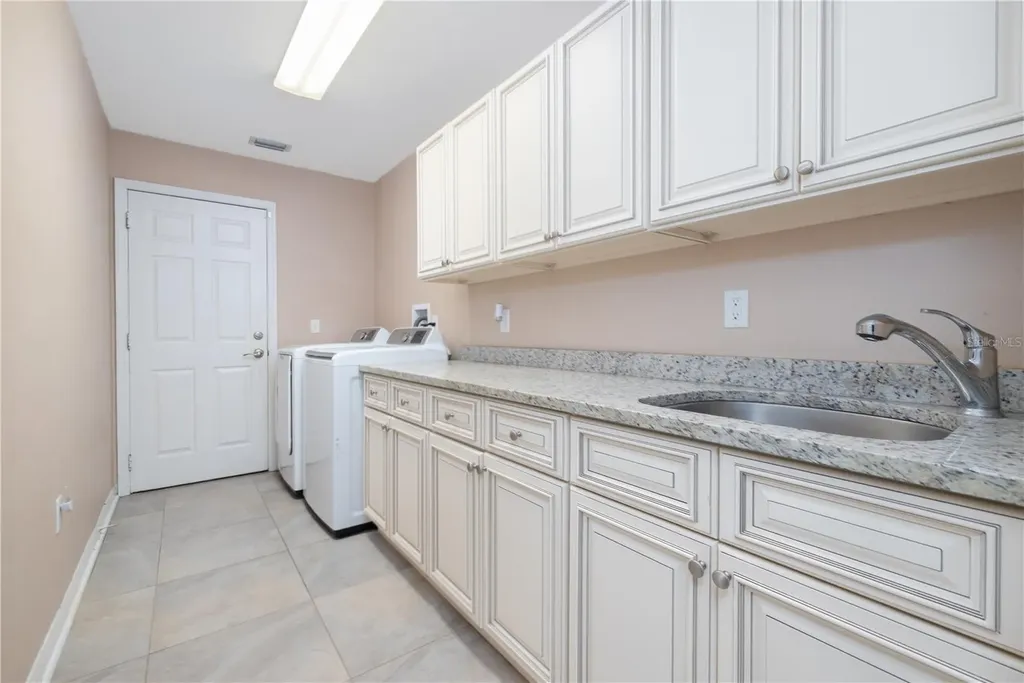 2858 Wyman Court Deltona FL 32738