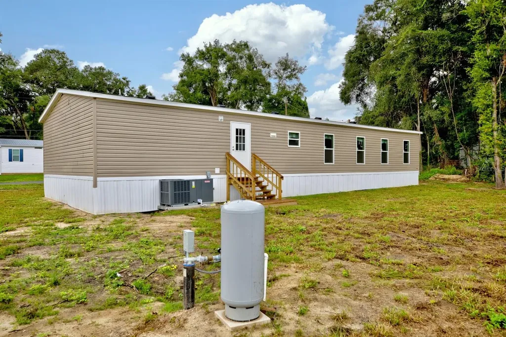 8595 NW 13th Court Ocala FL 34475