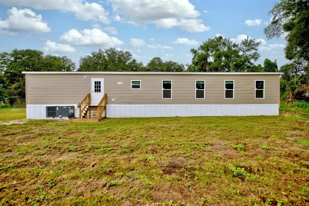 8595 NW 13th Court Ocala FL 34475
