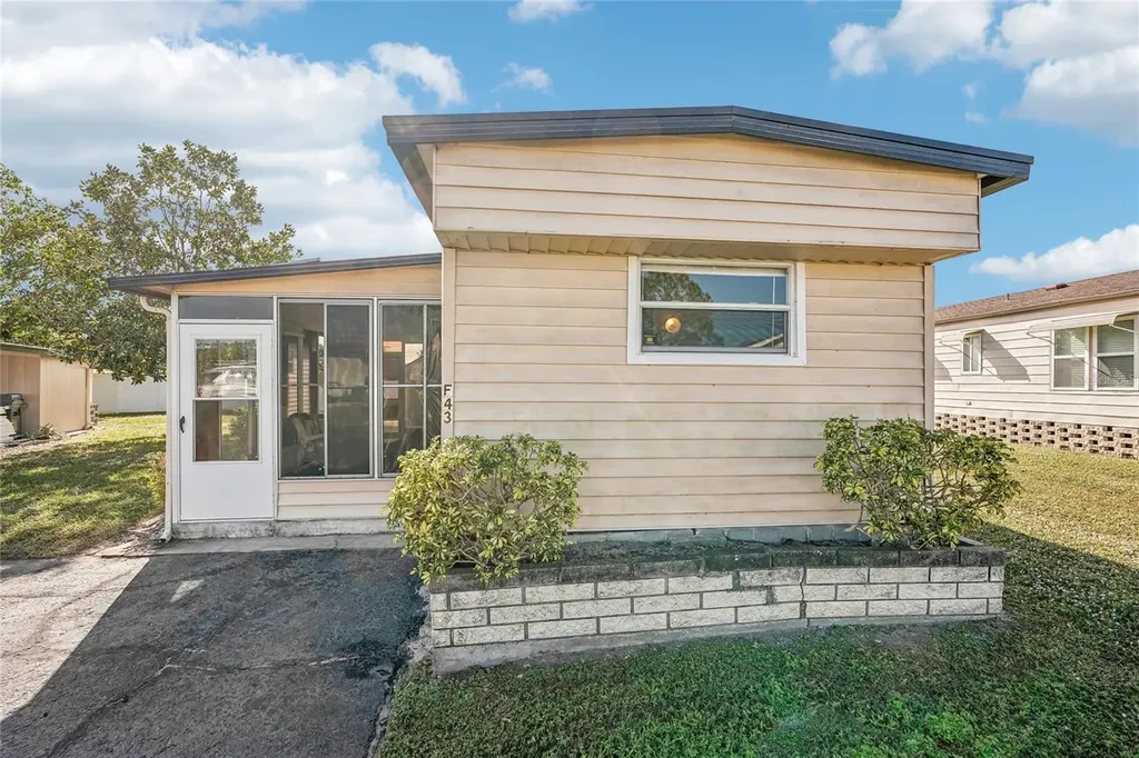5316 53rd Avenue E Bradenton FL 34203