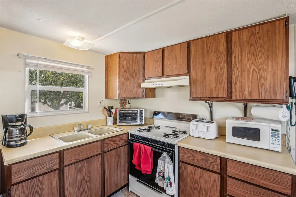5316 53rd Avenue E Bradenton FL 34203