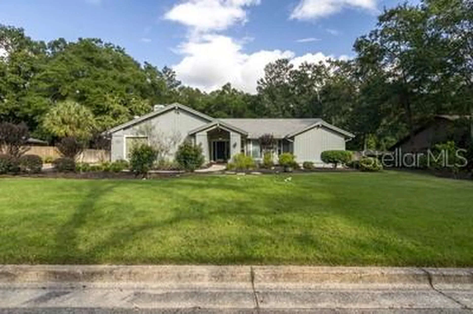 Gainesville FL, 833 NW 45th Terrace