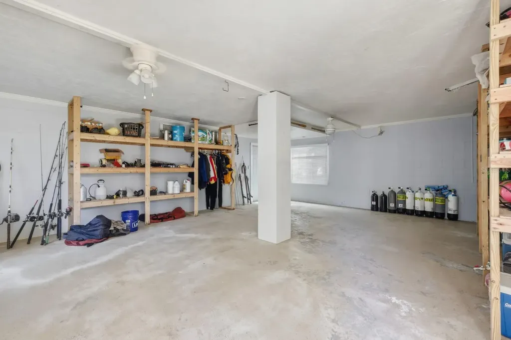 221 Island Circle Sarasota FL 34242