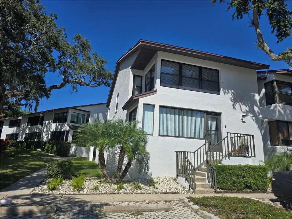 411 S Bayshore Boulevard Safety Harbor FL 34695