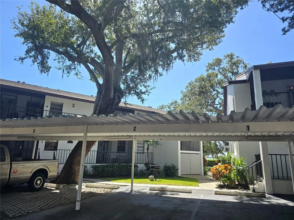 411 S Bayshore Boulevard Safety Harbor FL 34695