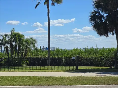 411 S Bayshore Boulevard Safety Harbor FL 34695