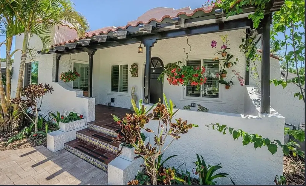 1175 Jackson Road Clearwater FL 33755