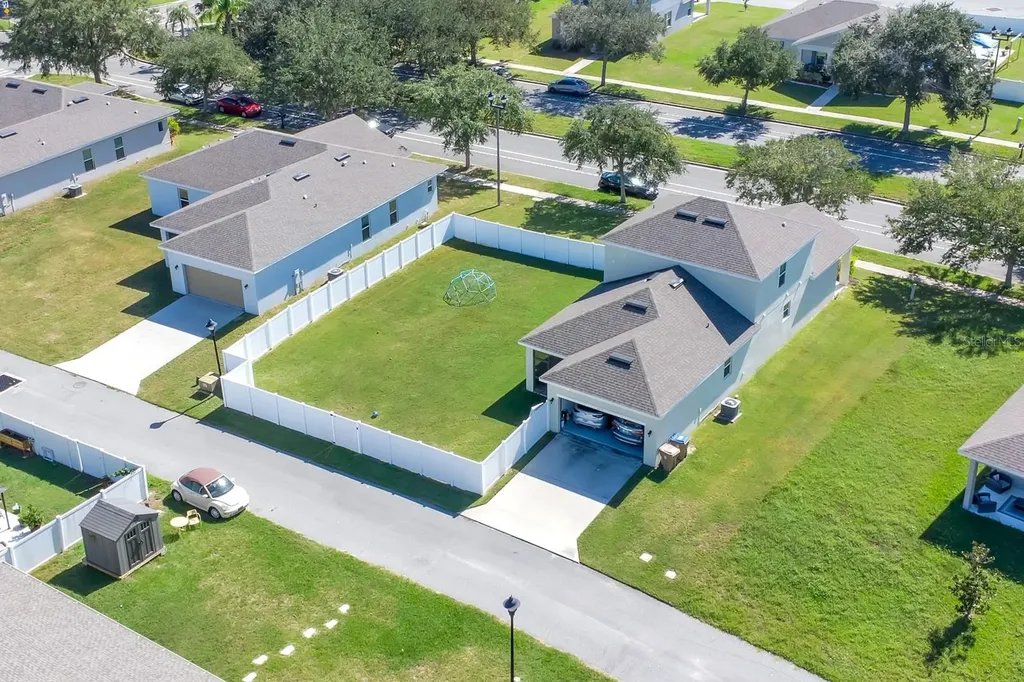 2651 Grasmere View Parkway N Kissimmee FL 34746