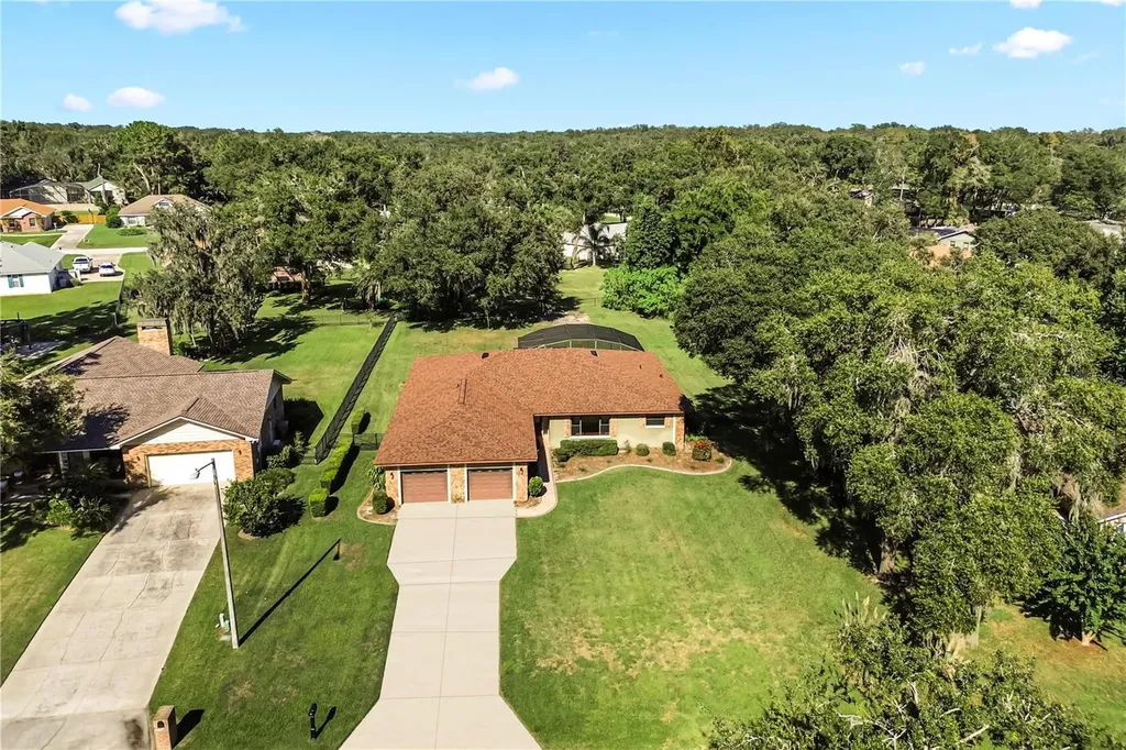 4133 Bair Avenue Fruitland Park FL 34731