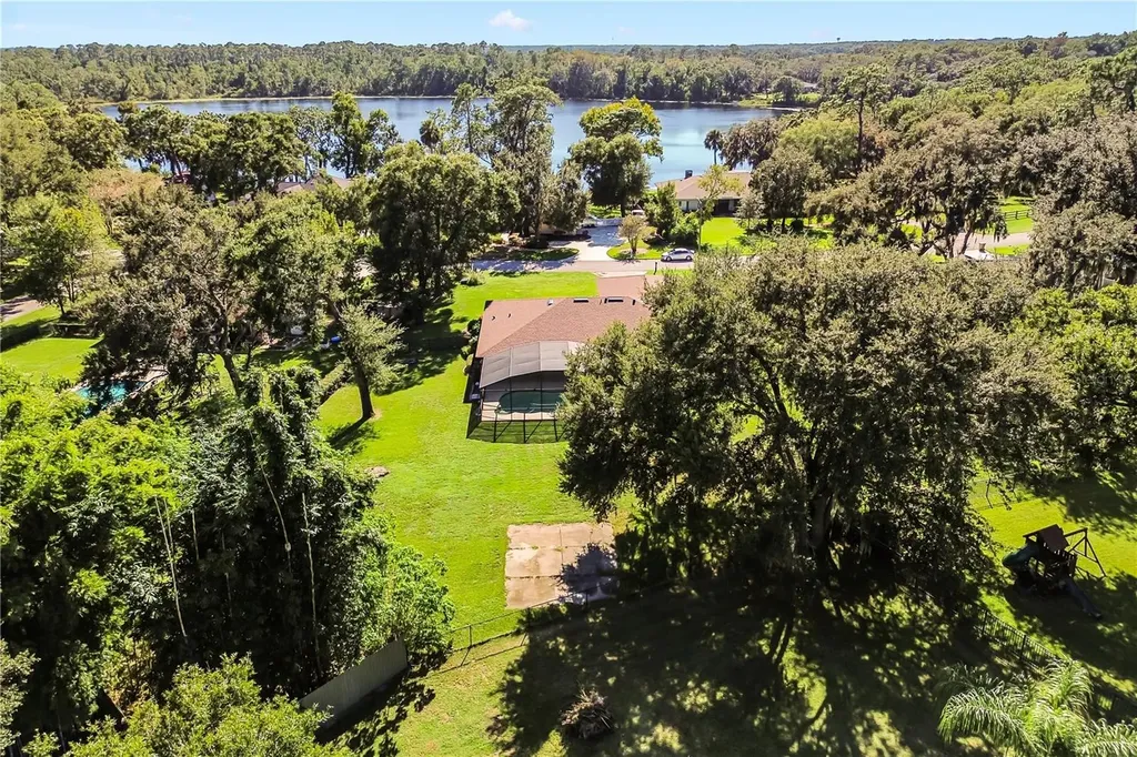 4133 Bair Avenue Fruitland Park FL 34731