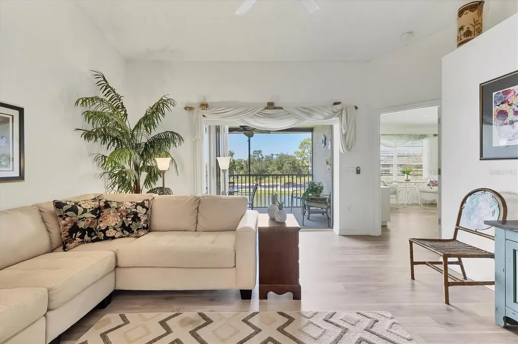 5240 Hyland Hills Avenue Sarasota FL 34241