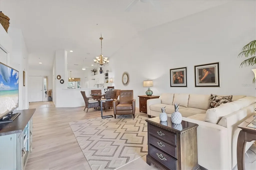 5240 Hyland Hills Avenue Sarasota FL 34241