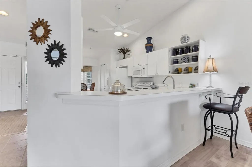 5240 Hyland Hills Avenue Sarasota FL 34241