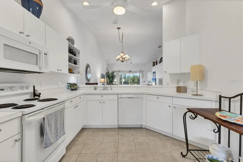 5240 Hyland Hills Avenue Sarasota FL 34241