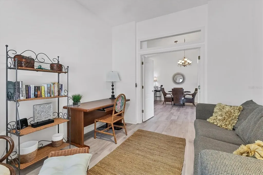 5240 Hyland Hills Avenue Sarasota FL 34241