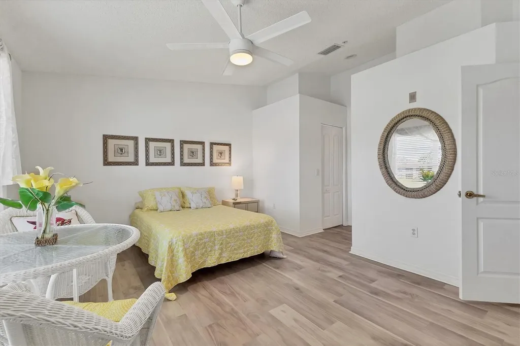 5240 Hyland Hills Avenue Sarasota FL 34241