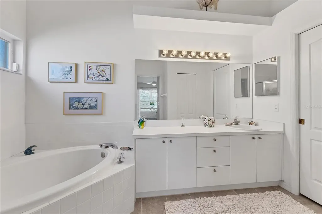 5240 Hyland Hills Avenue Sarasota FL 34241