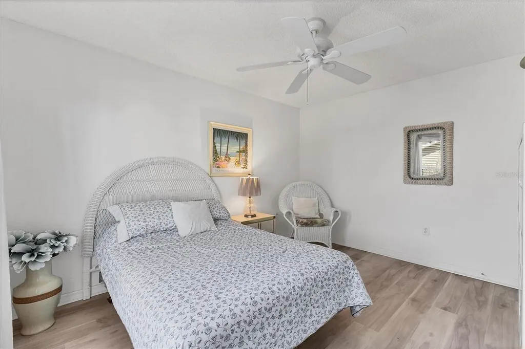 5240 Hyland Hills Avenue Sarasota FL 34241