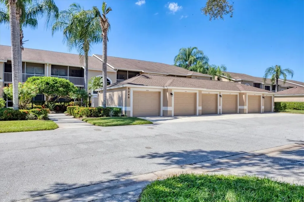 5240 Hyland Hills Avenue Sarasota FL 34241