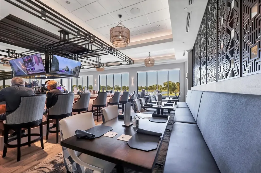 5240 Hyland Hills Avenue Sarasota FL 34241