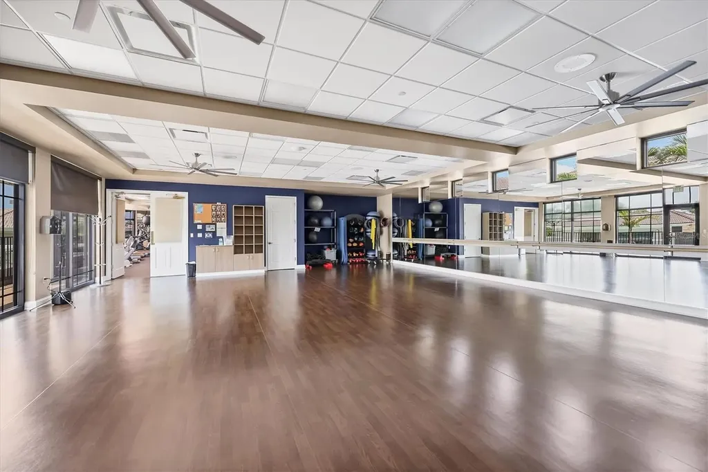 5240 Hyland Hills Avenue Sarasota FL 34241