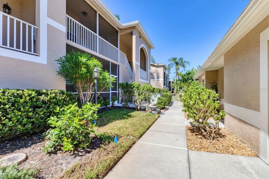 5240 Hyland Hills Avenue Sarasota FL 34241