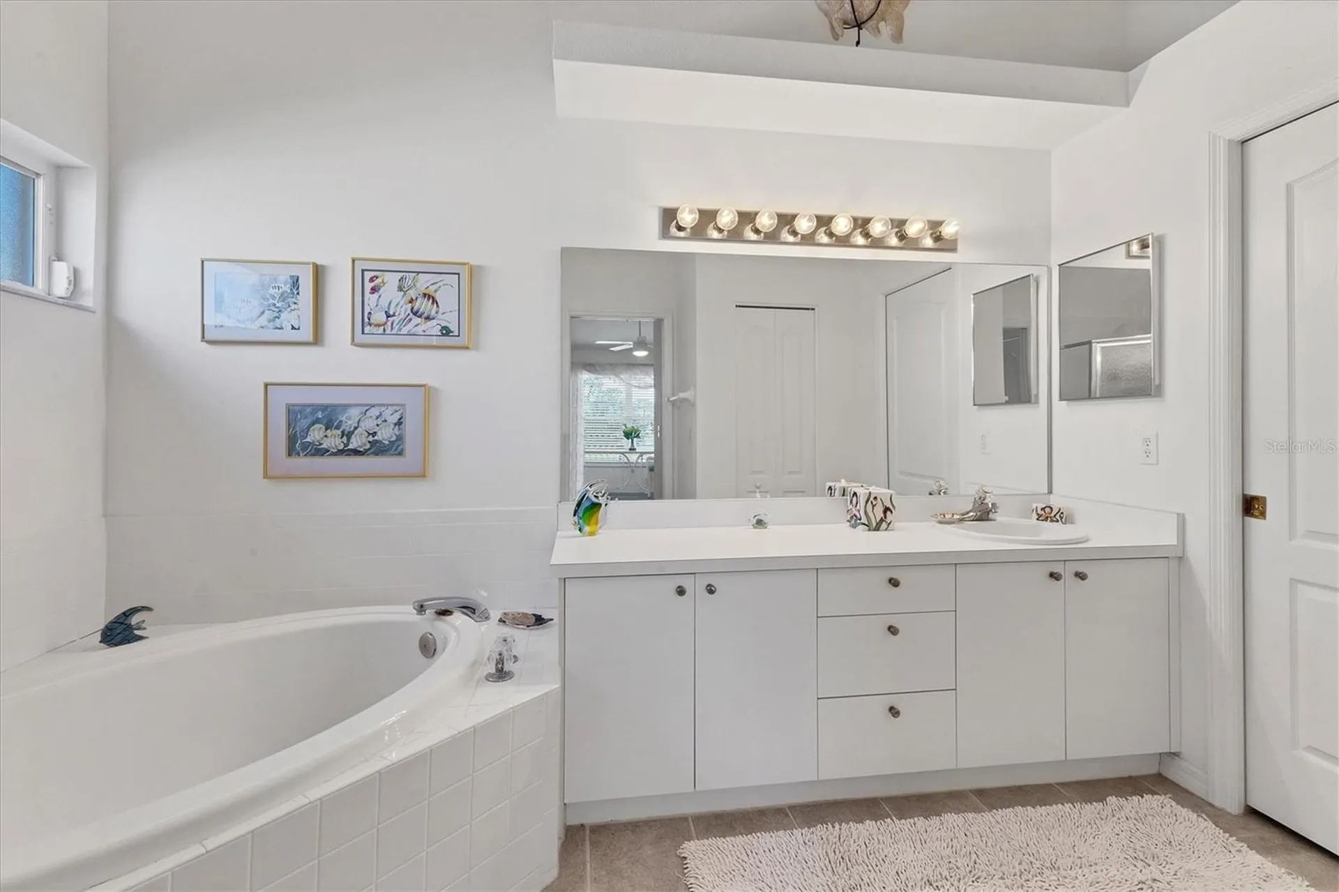 5240 Hyland Hills Avenue Sarasota FL 34241