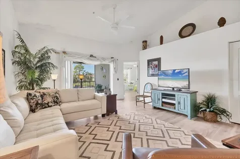 5240 Hyland Hills Avenue Sarasota FL 34241